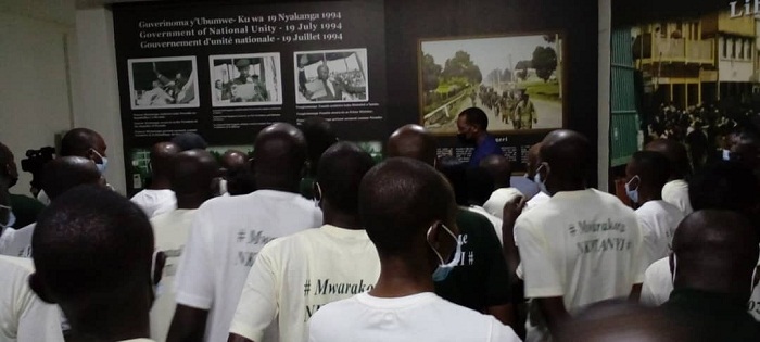Mu ngooro imbere basobanuriwe uko urugamba rwo guhagarika Jenoside rwatangiye n'uko rwasojwe