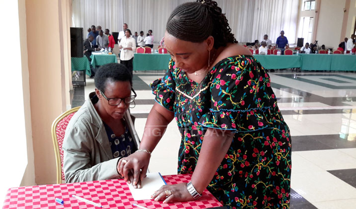 Abafite ubumuga mu matora y'uzabahagararira muri EALA