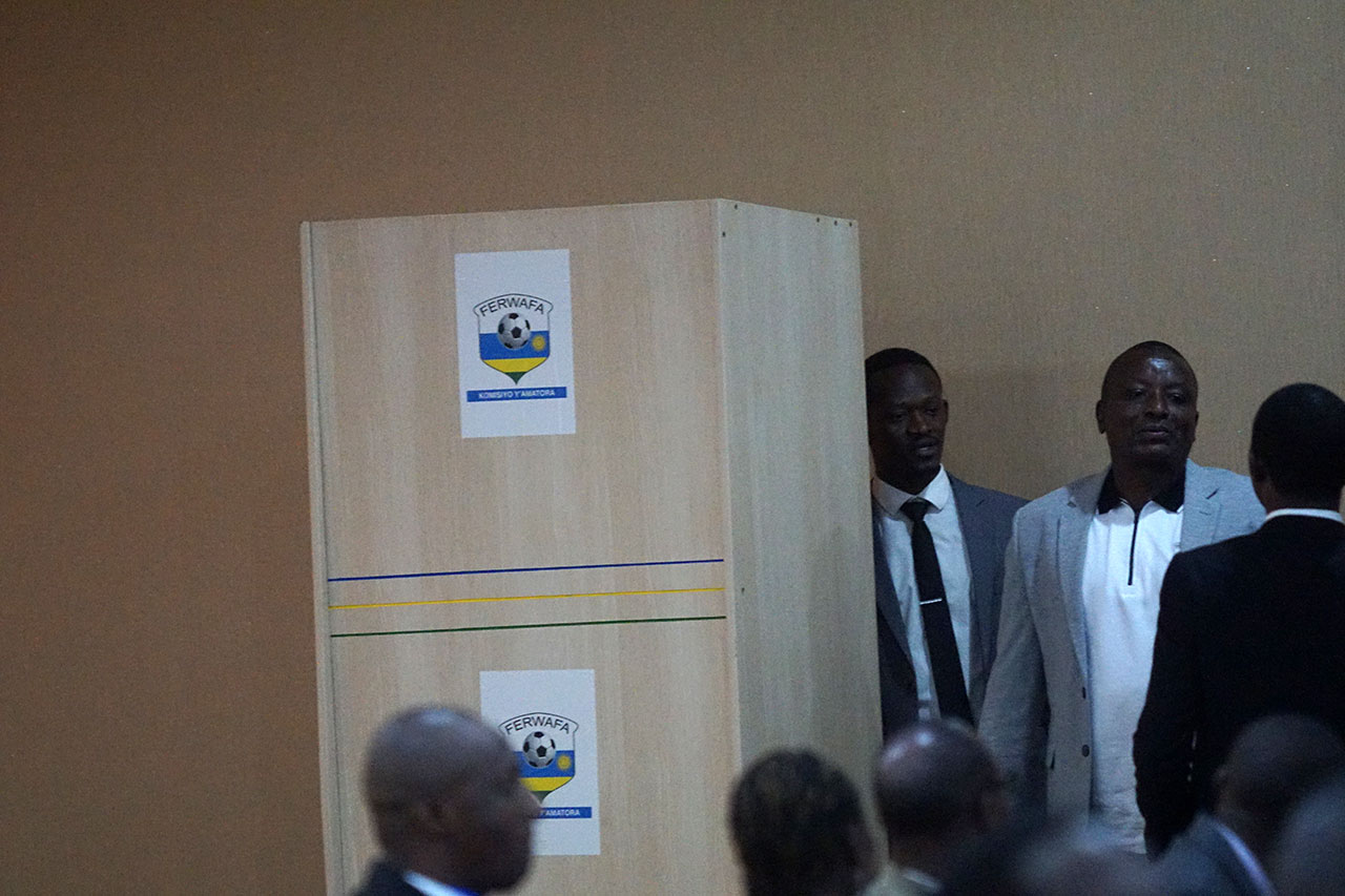 Ubwo bimuraga akazu katorerwagamo