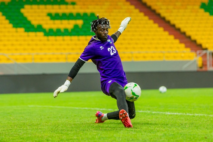 Umunyezamu Kwizera Olivier wakinnye umukino uheruka afite ikibazo cy'imvune y'ukuboko ubu ameze neza