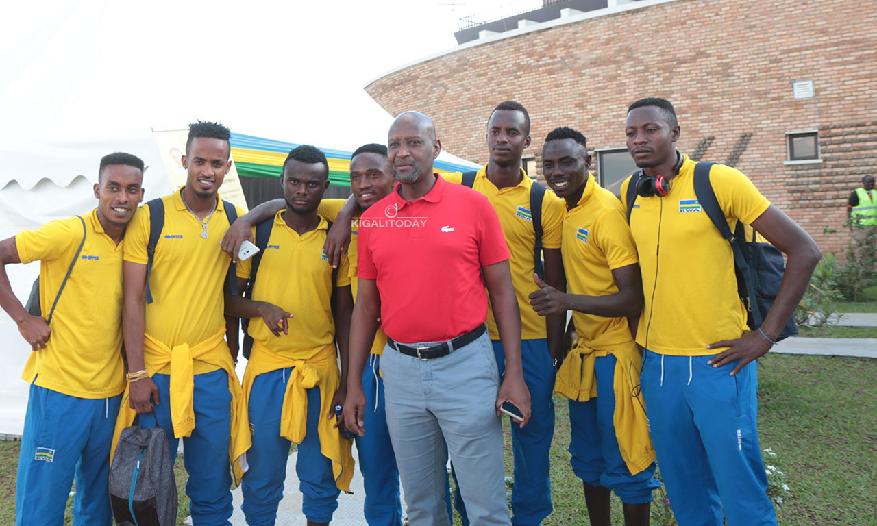 Hamwe na De Gaulle, bafashe agafoto