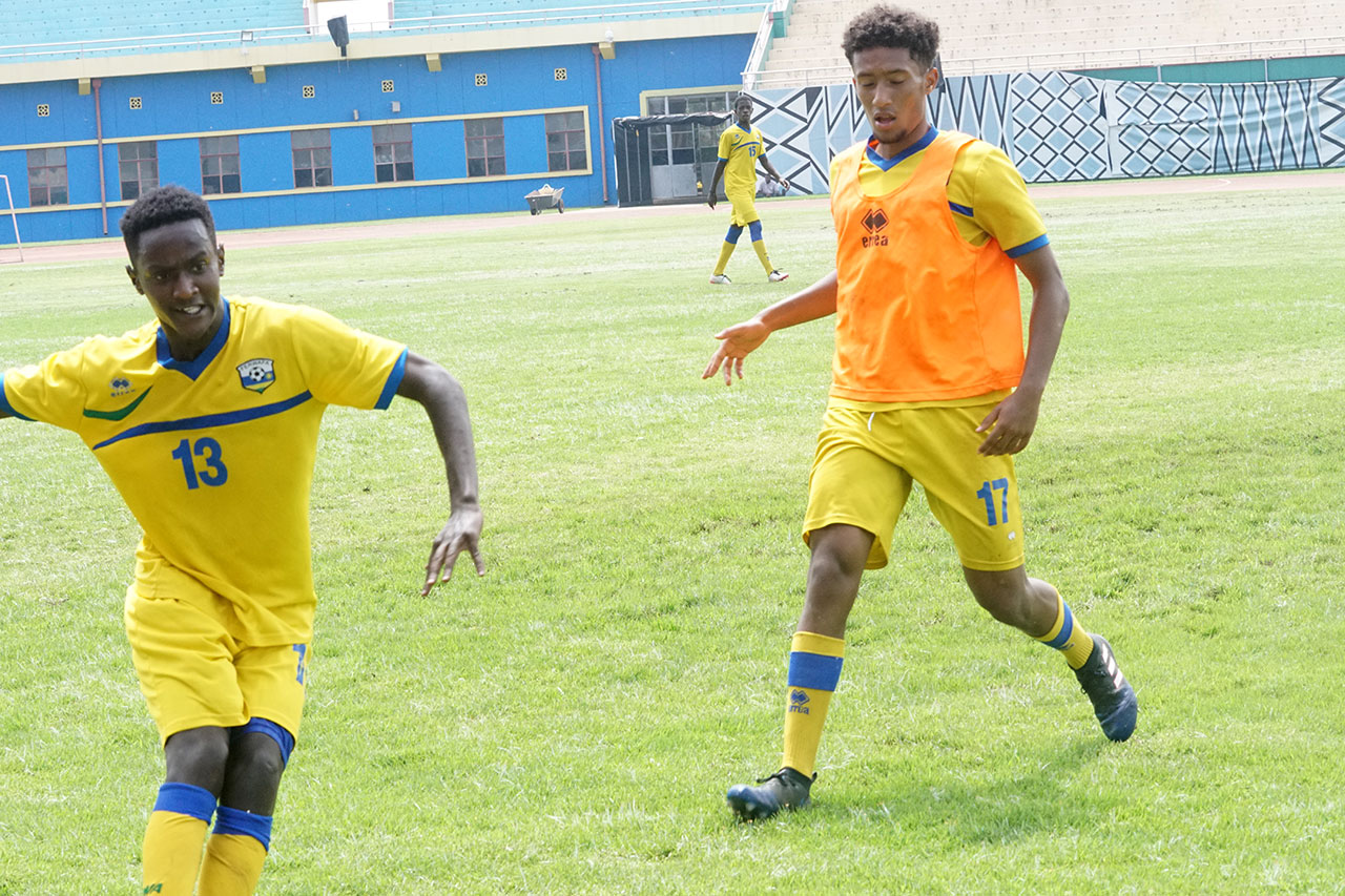 Nshimiyimana Marc Govin na Francis Gueulette Samuel Leopold Marie mu myitozo