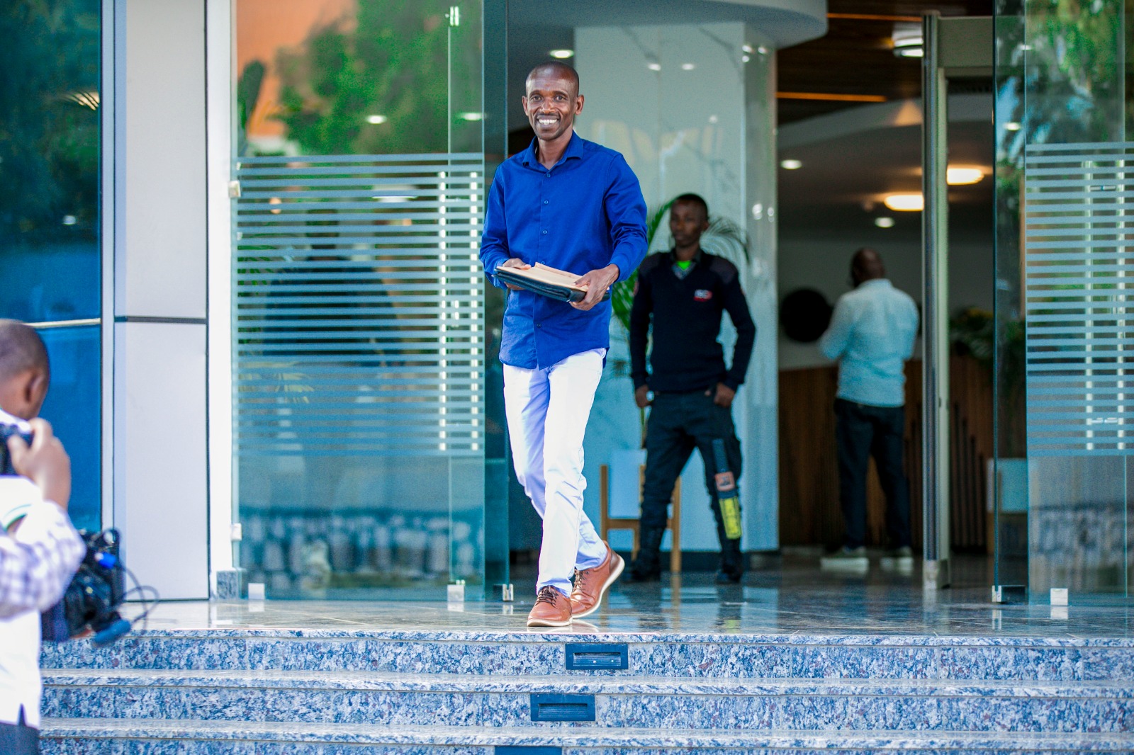 Herman amaze gutanga ibyangombwa