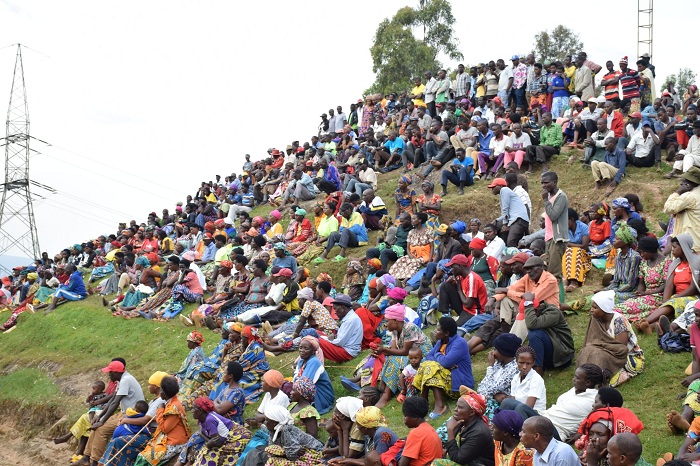 Abatuye Umurenge wa Remera muri Musanze bahangayikishijwe no kutagira amazi meza