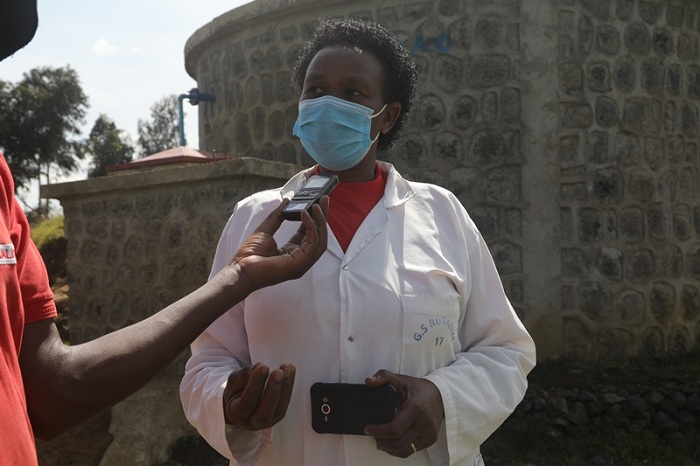 Bagira Madeleine, ushinzwe amasomo muri GS Rusanze