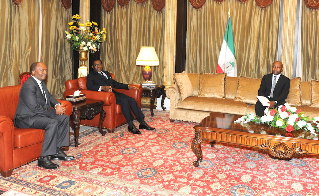 Yamuhaye ikaze anamwifuriza ishya n'ihirwe mu kazi 