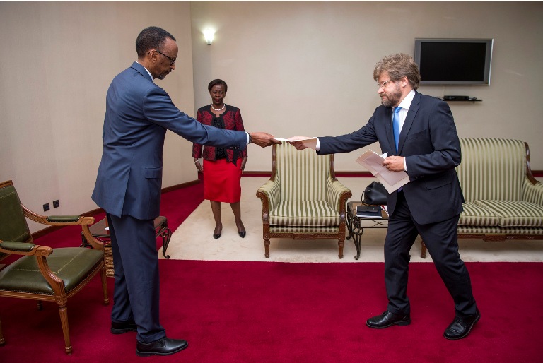 Yakira Ambasaderi Pekka Juhani Hukka waje guhagararira Finland 