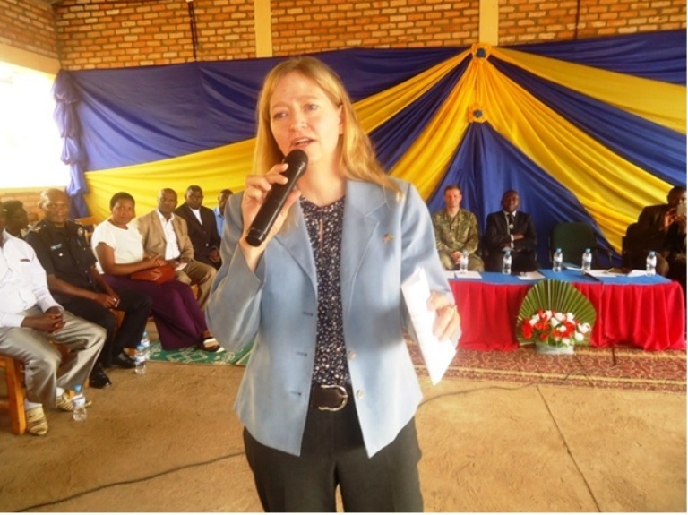 Ambasaderi wa Leta Zunze Ubumwe za America mu Rwanda Erica Barks-Ruggles