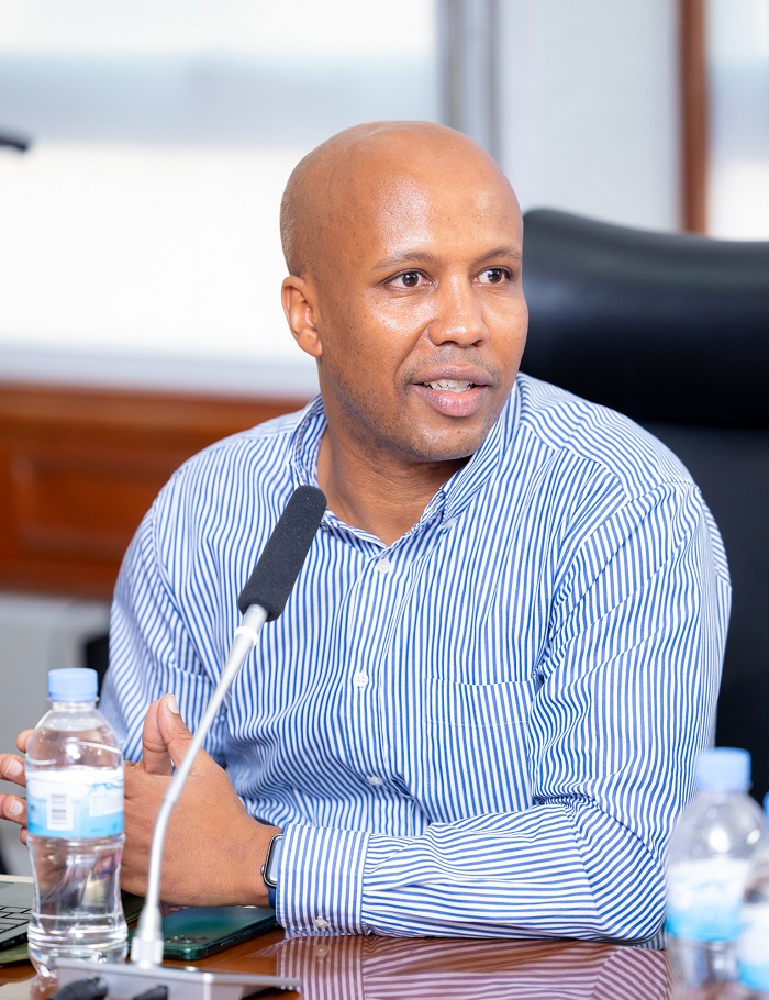 Ambasaderi wungirije wa Israel mu Rwanda Yossi Gadamo