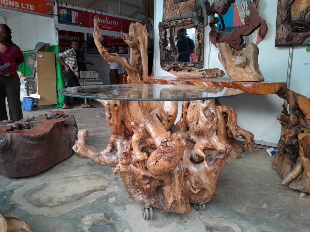 Ameza akoze mu gitsinsi