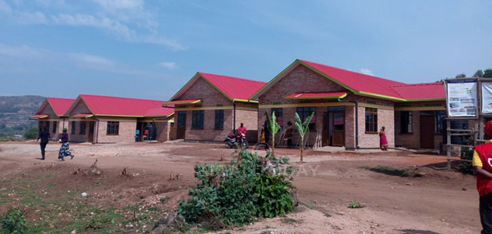 zimwe mu nzu zigize umudugudu wa Kabusanza