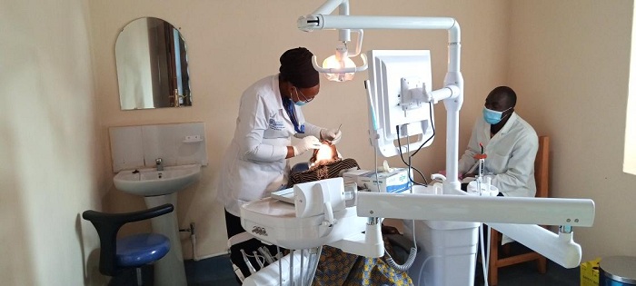 Amwe mu mavuriro y'ibanze yagiye ahabwa ibikoresho bitandukanye