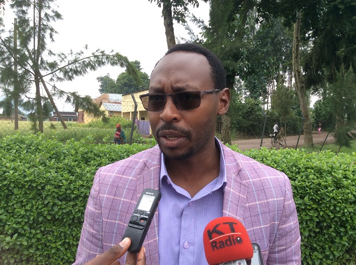 Andrew Rucyahana ushinzwe ubukungu mu Karere ka Musanze yabwiye urubyiruko ko aya ari amahirwe azabafasha kwirinda kuba umutwaro ku gihugu