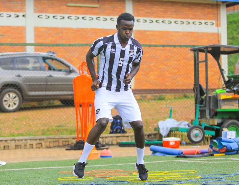 Mutsinzi Ange wa APR FC nawe yarakize ubu ari gukora imyitozo ku giti cye