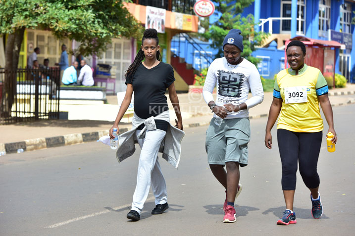 Anita Pendo yitabiriye Kigali Peace Marathon bigaragara ko ari hafi kwibaruka 