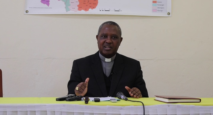 Antoine Cardinal Kambanda aganira n