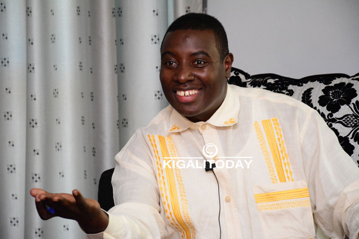 Gitwaza ngo ntashoboye kwishyurira Abana be batatu Amashuri mu Rwanda