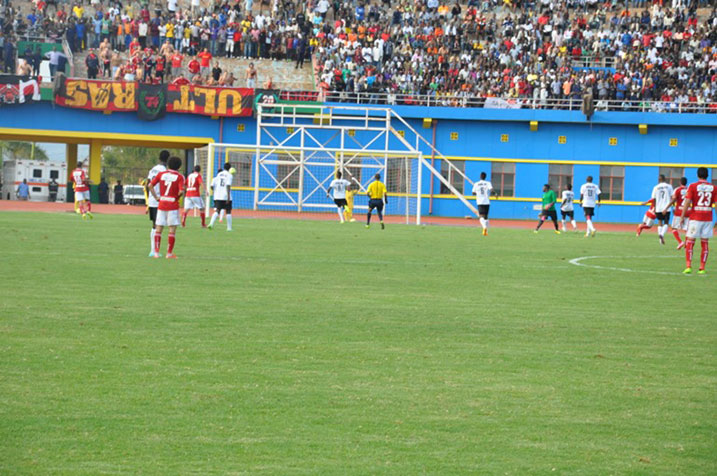 Al Ahly yaje kwereka APR ko ari ikipe ikomeye iyitsinda igitego cya kabiri mu buryo bworoshye. 