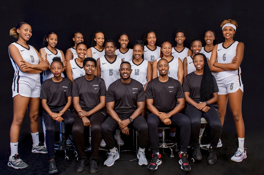 Aha bari kumwe n'abatoza