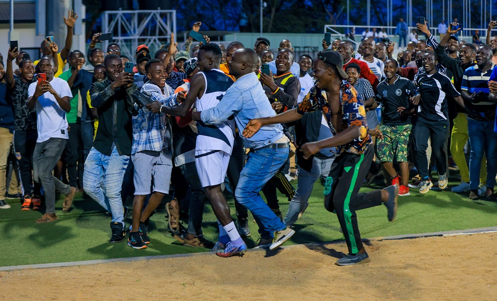 Ubwo abafana bateruraga Nshimirimana Ismael Pitchou 