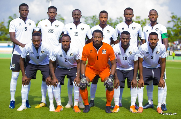 Abakinnyi ba APR FC babanje mu kibuga