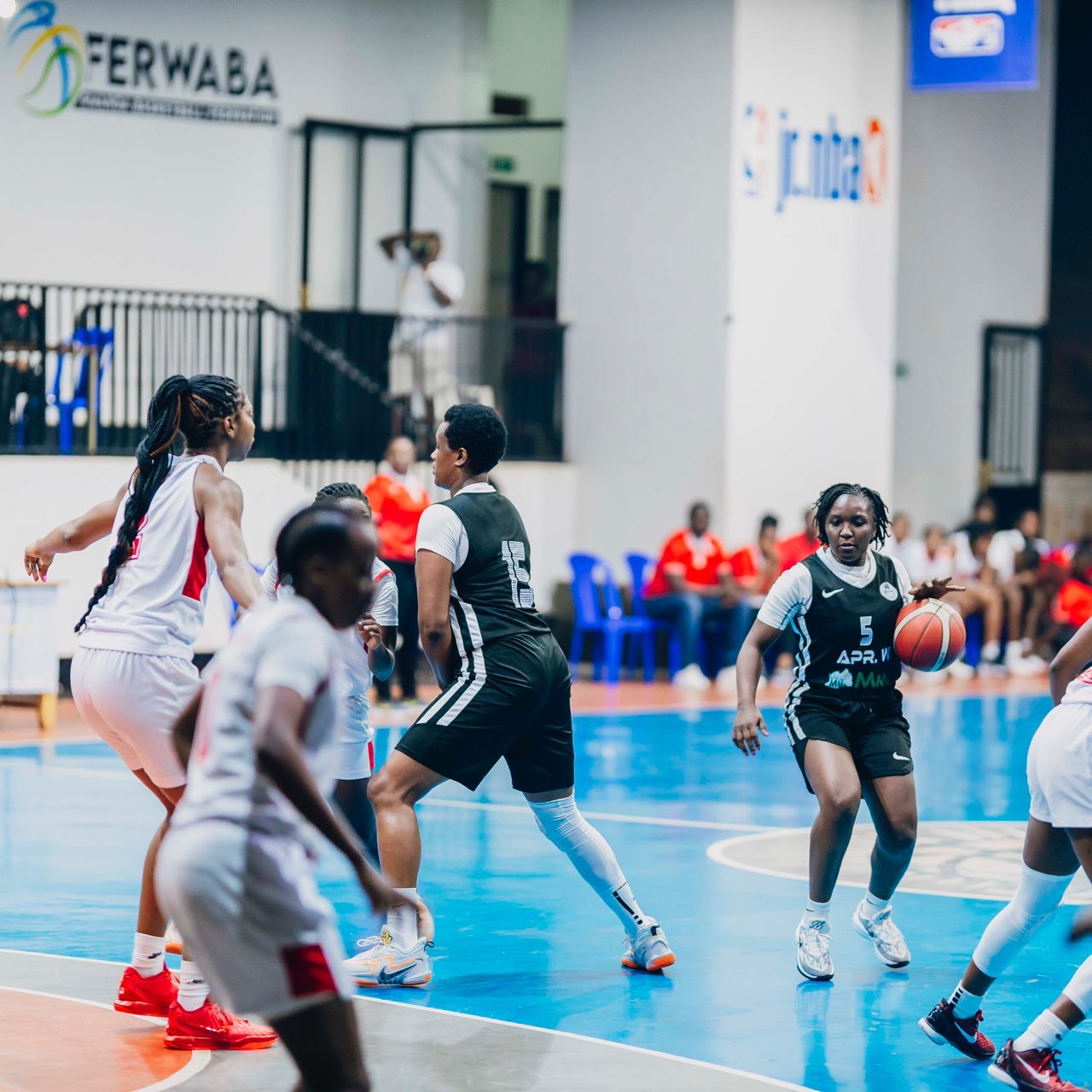 Marie Laurence Imanizabayo ashakisha inzira