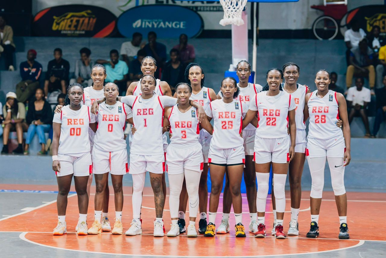 Ikipe ya REG WBBC ifata ifoto mbere y'umukino