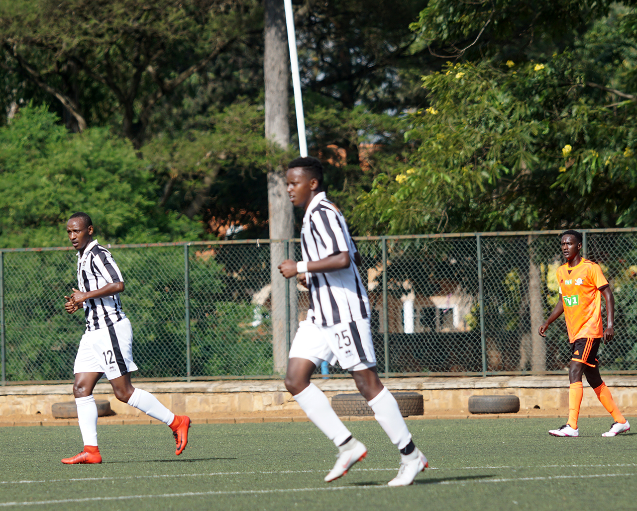 Iranzi Jean Claude na Nshuti Innocent bakinnye igice cya mbere bahita basimburwa