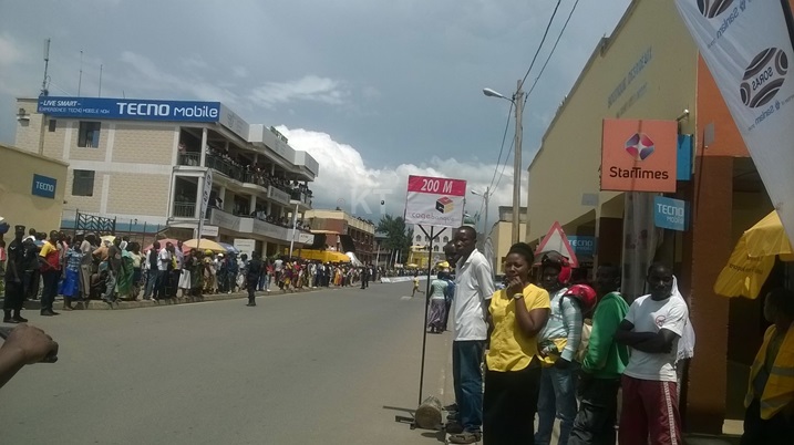 Abanyarubavu bari bategereje amagare mbere y'uko ahagera.