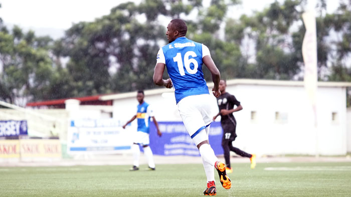 Sugira Ernest yahuraga n'ikipe yakoreragamo imyitozo mbere yo kwerekeza muri Rayon Sports