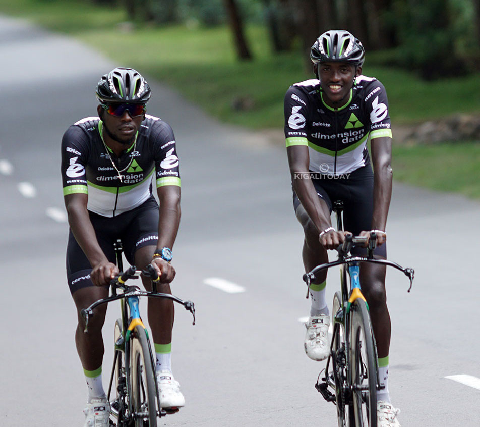 Areruya Joseph na Mugisha Samuel bahoze bakinana muri Dimension data bari mu bitwaye neza uyu mwaka