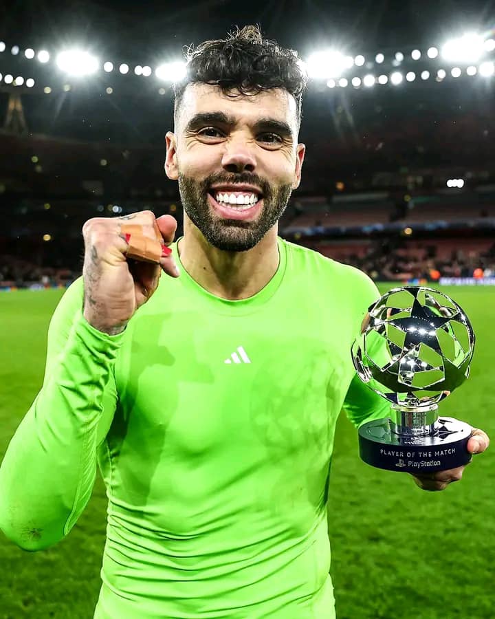 David Raya yahembwe nk'umukinnyi mwiza w'umukino