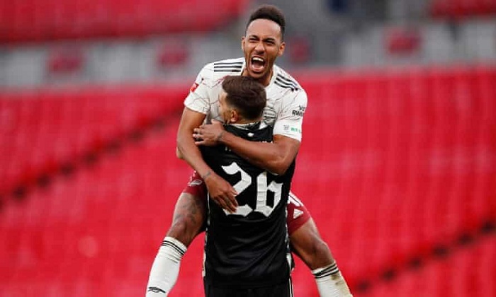 Aubameyang ashimirwa n'umunyezamu we ku kazi yari amaze gukora