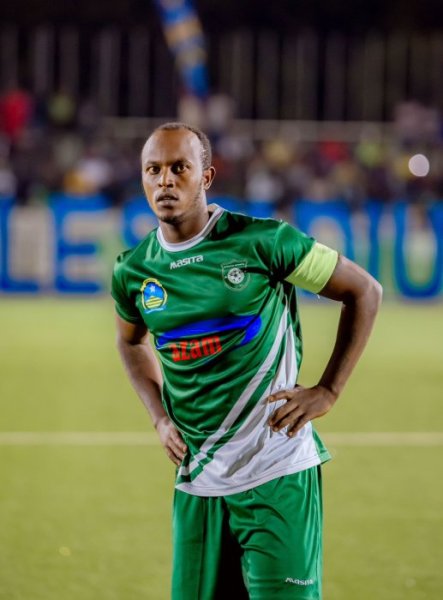 Seif wari kapiteni wa Kiyovu Sports yakoranye imyitozo na Rayon Sports