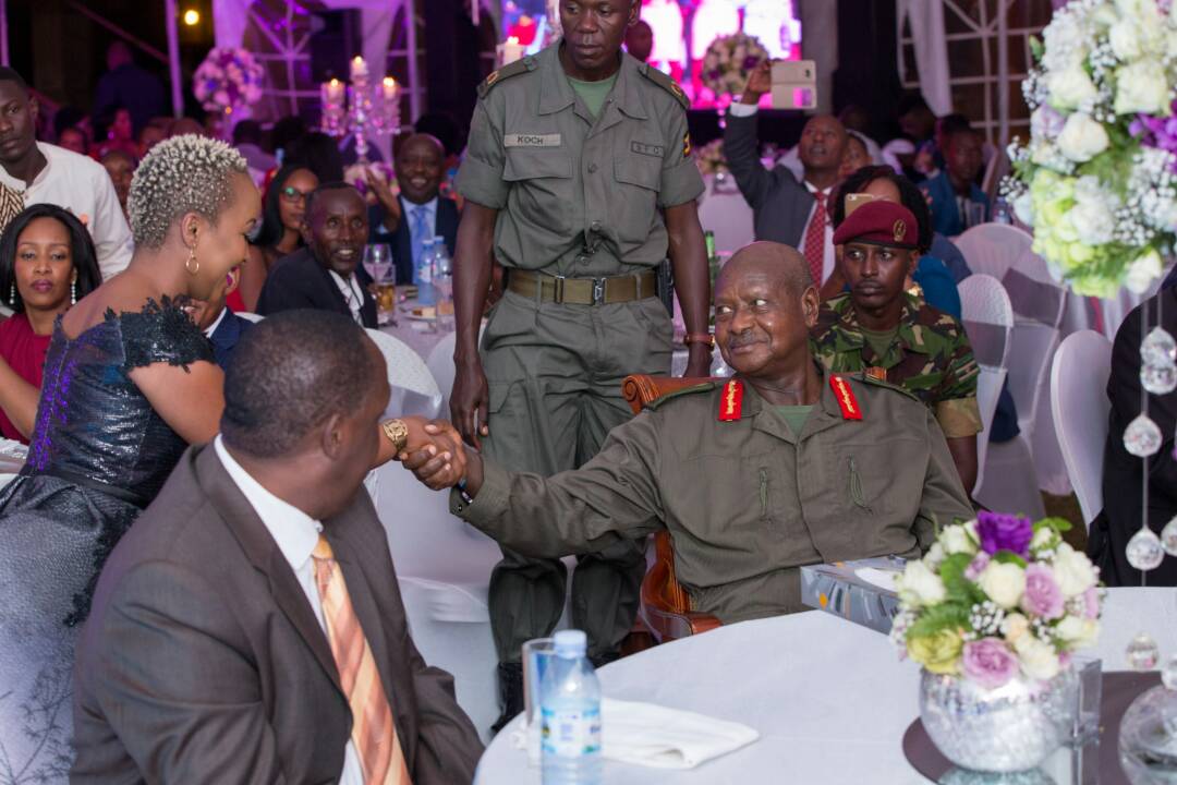 Charly na Nina baherutse kuririmba mu bukwe bwari burimo Perezida Museveni 