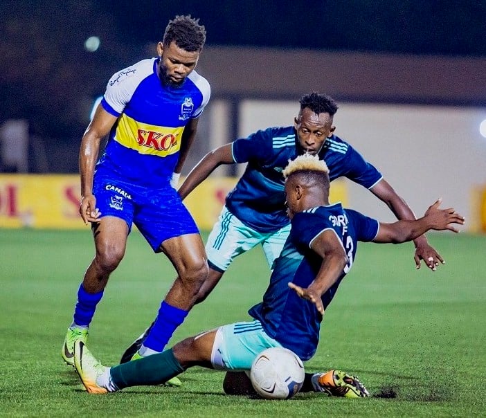 Aruna Majaliwa ntiyakinnye uyu mukino kuko adafite ibyangombwa byuzuye