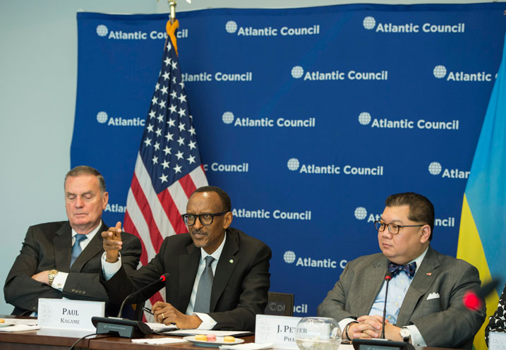 Perezida Kagame muri iyi nama ya Atlantic council yavuze ko Amerika na Afurika bikwiye kubana mu bwubahane