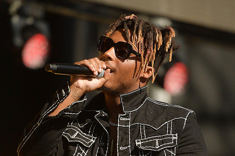 Yitabye Imana ari umwe mu bahanzi bari batangiye kwamamara