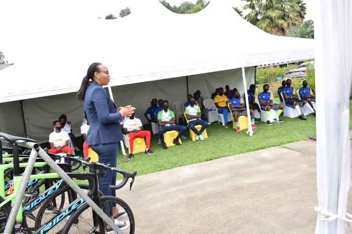 Minisitiri wa Siporo Aurore Mimosa yasabye abakinnyi kuzahagarira neza u Rwanda