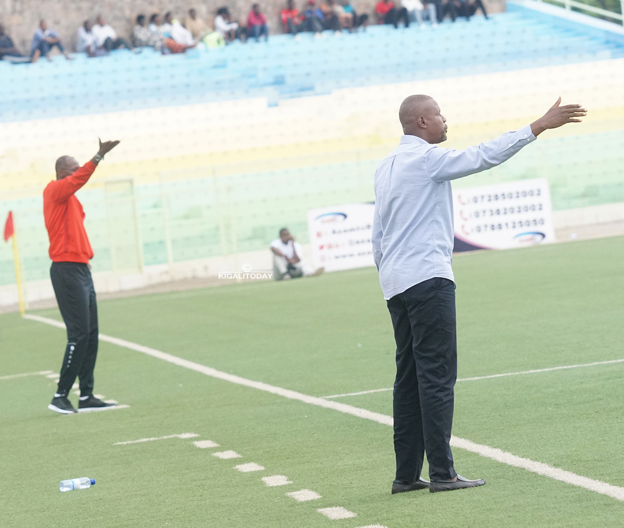 Eric Nshimiyimana utoza AS Kigali na Cassa Mbungo Andre barangije Shampiona bakiri abatoza b'amakipe yabo