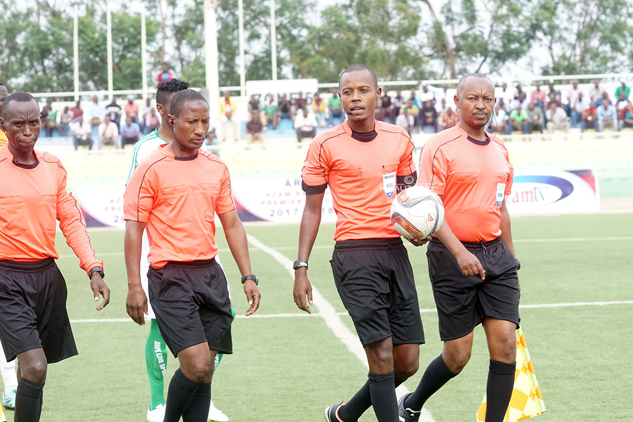 Abasifuzi bitegura kuyobora umukino