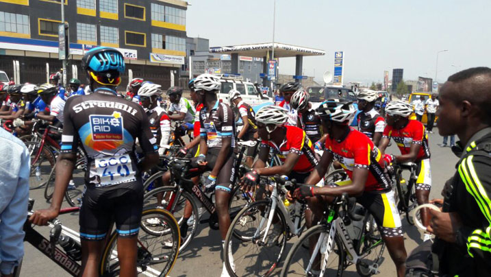 Abakinnyi barimo n'aba Benediction y'i Rubavu mbere yo guhaguruka