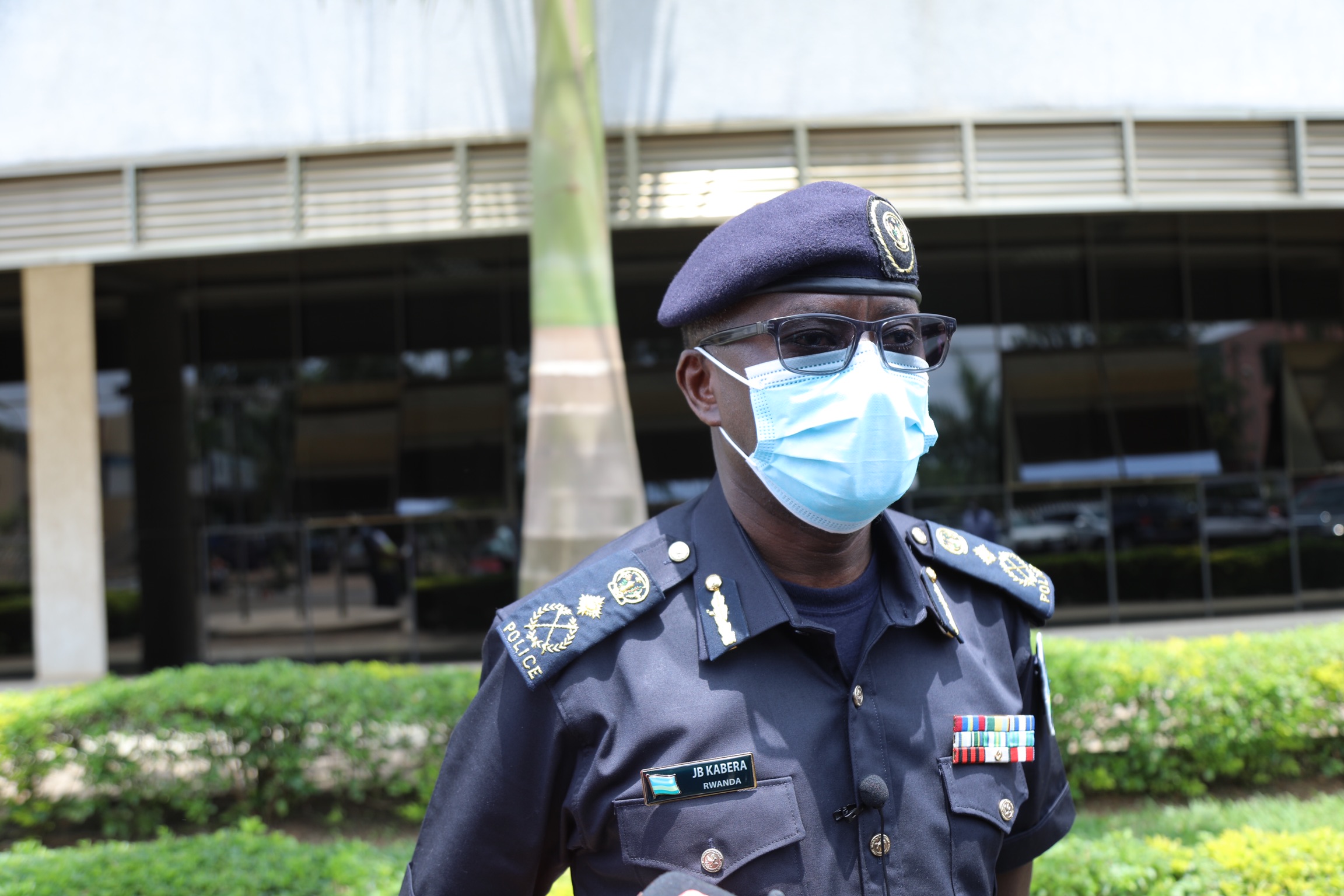 CP Kabera avuga ko Polisi itazahwema gufata abantu nk'aba 