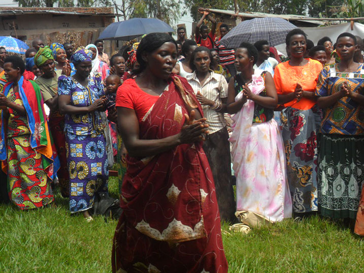 Abagore bishimira aho bavuye n'aho bageze.