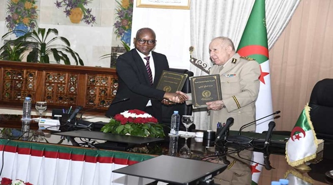 Ni amasezerano yitezweho inyungu ku mpande zombi