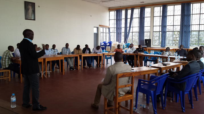 Ba rwiyemezamirimo nabo bashyigikiye ko ba bihemu bakumirwa mu masoko ya leta