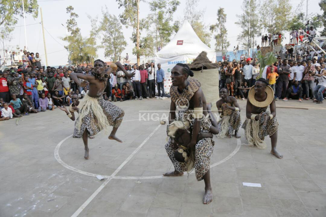 Bakora utuntu dutangaje kandi tubereye ijisho mu mbyino zigezweho