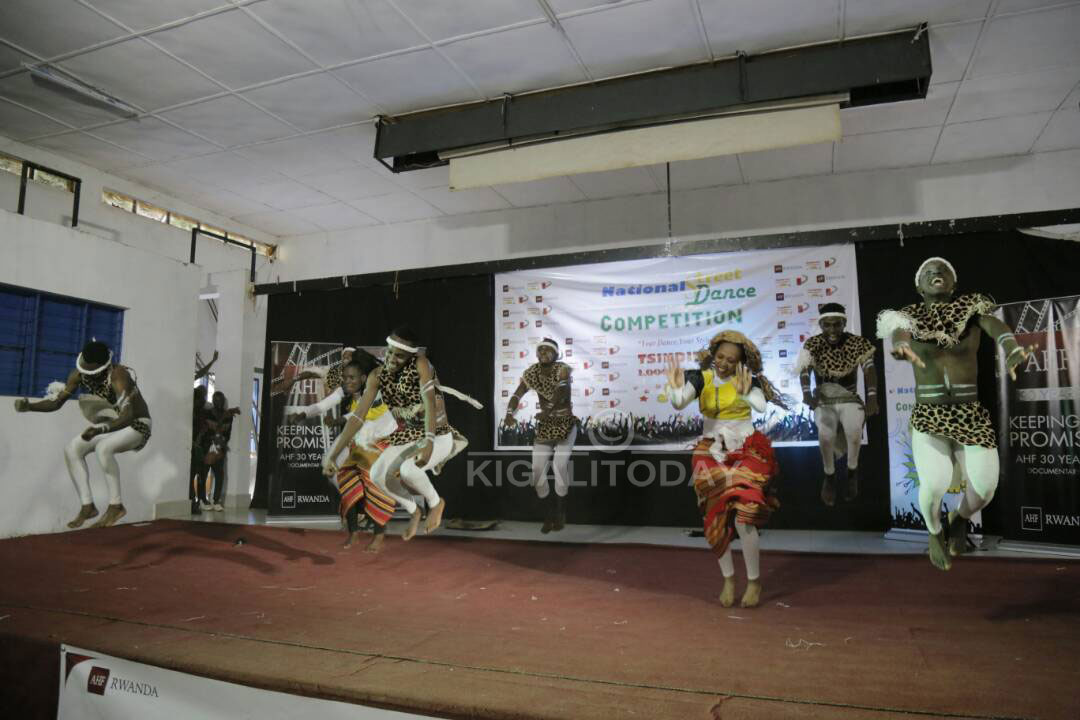 Babyina imbyino zikomoka mu mico itandukanye