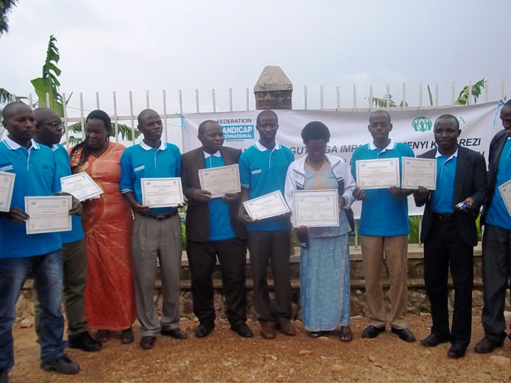 Abarezi bahawe ibyemezo by'ishimwe kubera ubwitange bagaragaza.