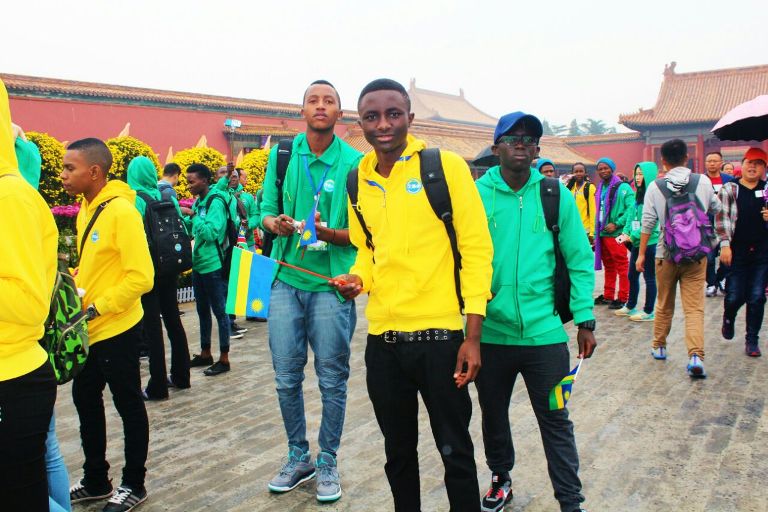 Bafite intumbero zo kuminuza mu rurimi rw'Igishinwa